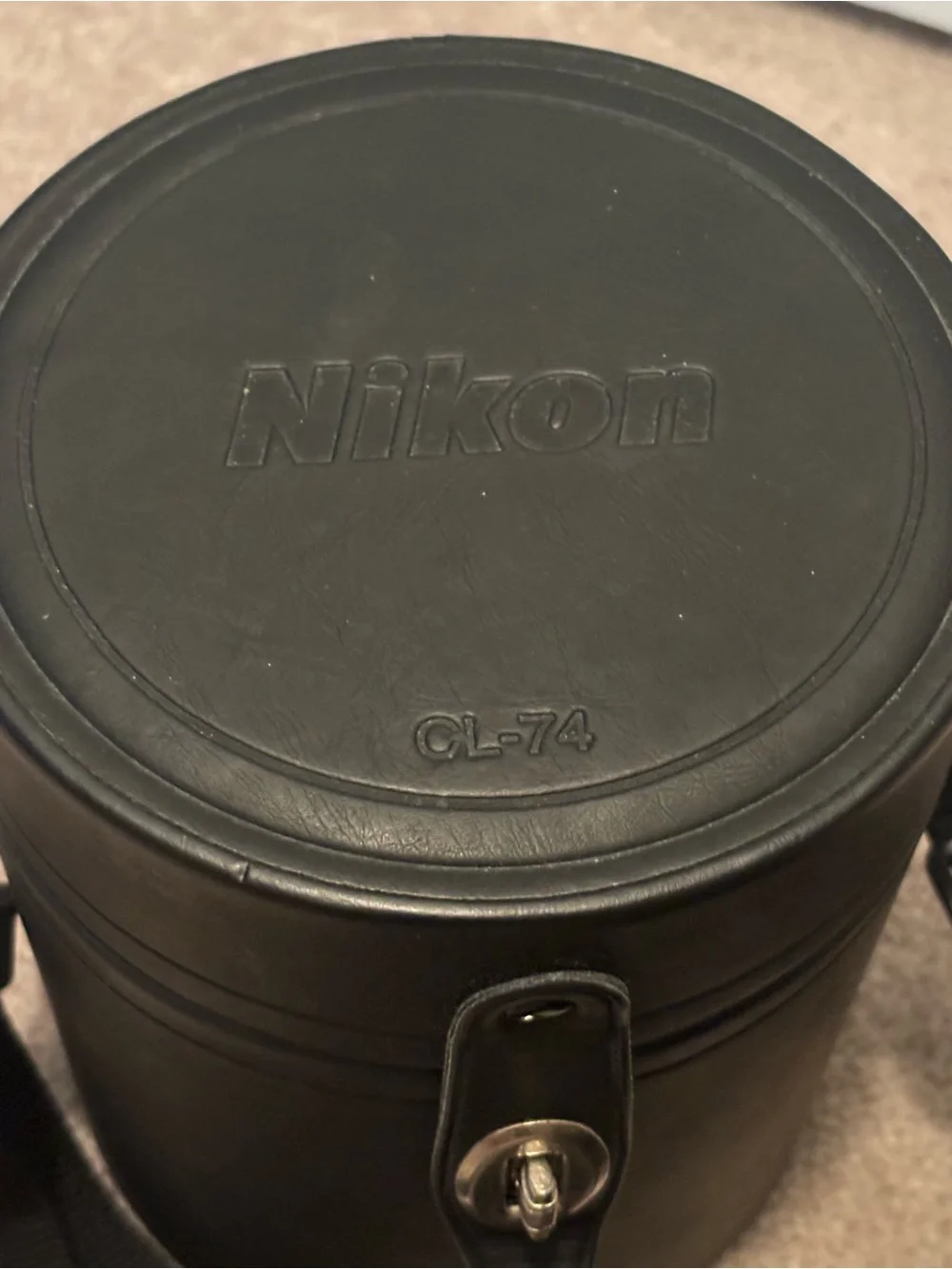 Nikon ED AF-S Nikkor 28-79mm Silent Wave Motor Black Camera Lens Case Hood